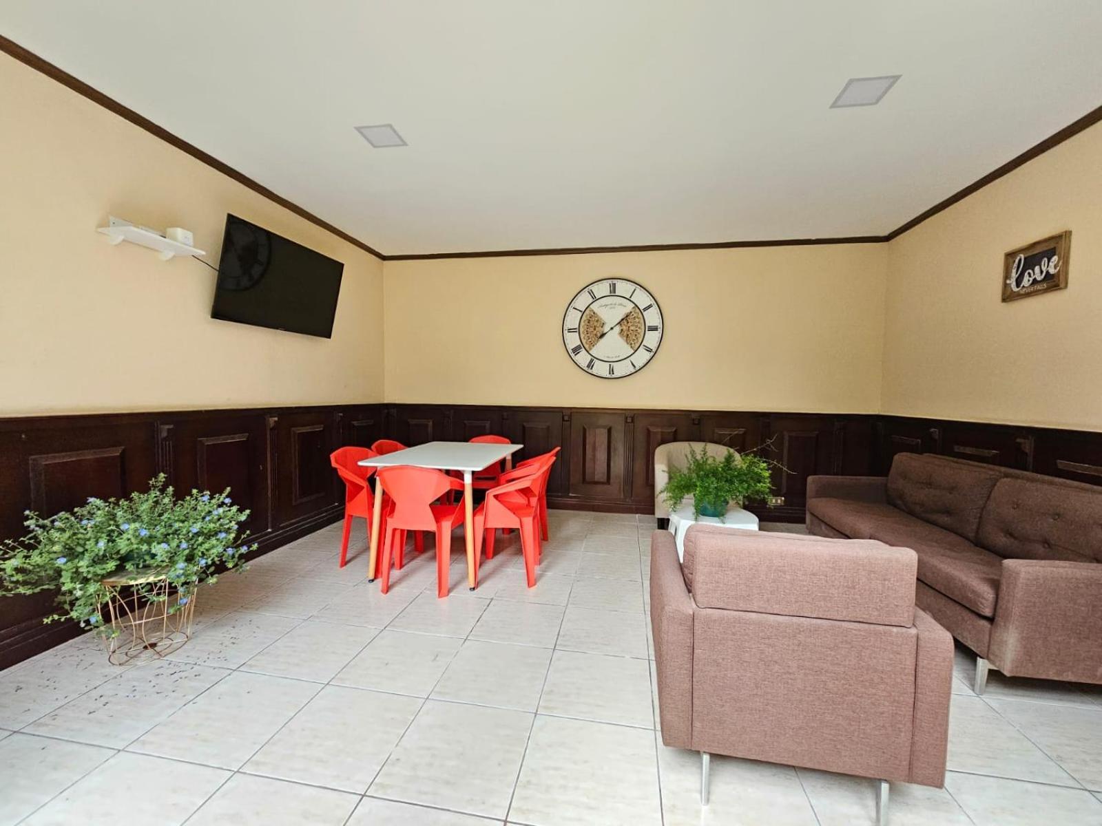 Hostel La Cali Inn San Jose  Exterior photo